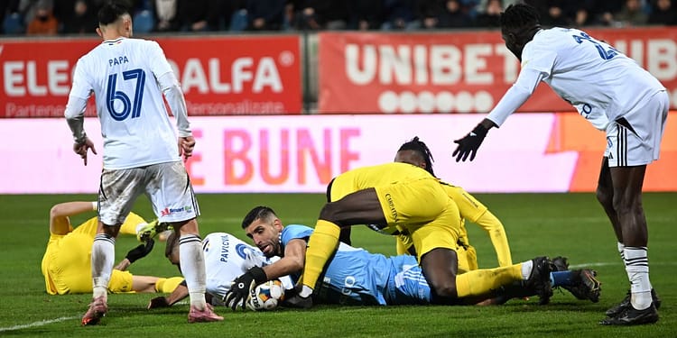 FC Botoșani -0, derby pentru primele două locuri în Superligă, ACUM! Eurogol pentru Mailat după dominația „câinilor”