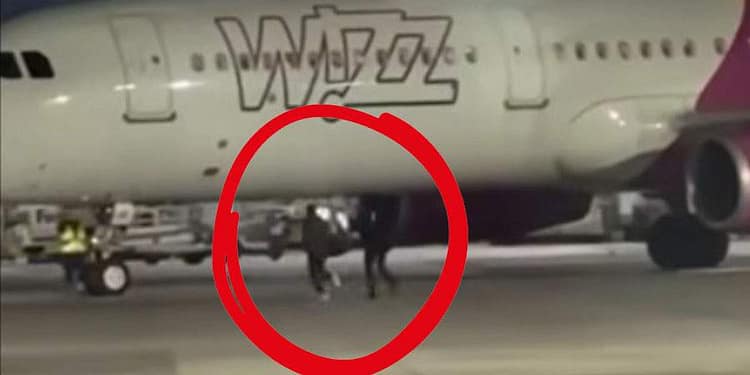 Vidul din capul românilor care au alergat pe pistă, la un pas să aspire avionul cu totul