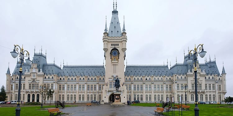 Atelier educațional de Sfântul Andrei la Palatul Culturii Iași. Descoperă tradițiile și superstițiile