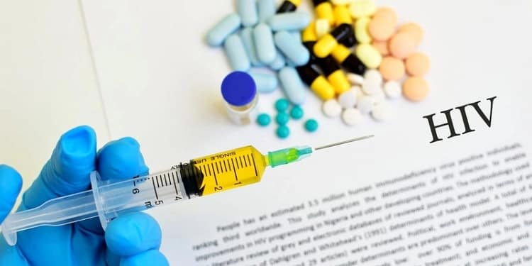 Cât plăteşte statul anual pentru tratamentul pacienţilor infectaţi cu HIV. Un medic explică bugetul