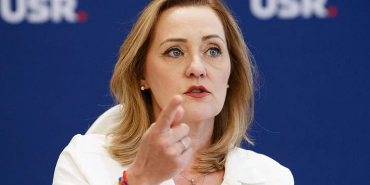 Elena Lasconi, atac în termeni duri la Nicușor Dan: „Este produsul sistemului!”