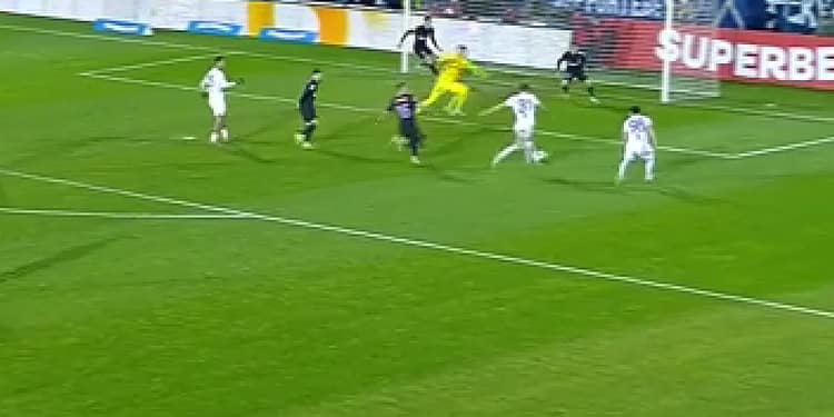 Ratarea etapei în Farul -a ieșit în cale, dar colegul lui a ratat dintr-o poziție excelentă