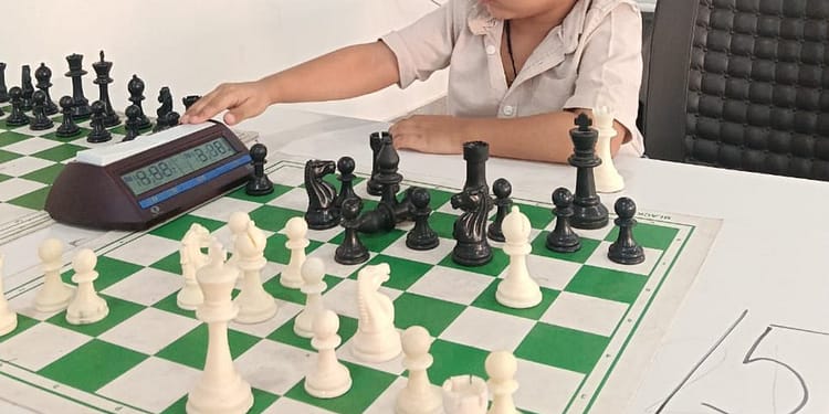 Un copil de 3 ani a devenit cel mai tânăr jucător de șah care a obținut un rating oficial FIDE