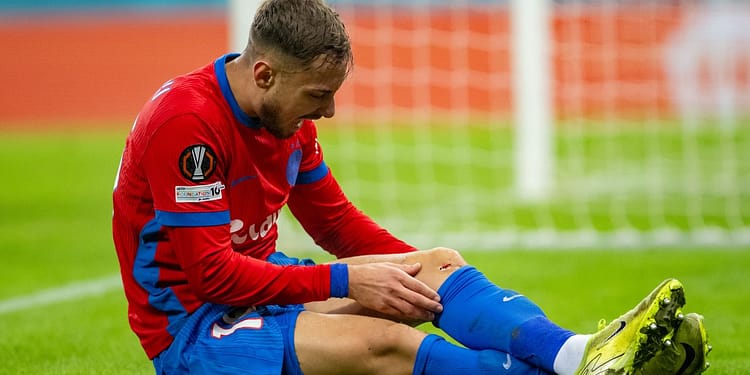 Ultimele detalii despre accidentarea lui Mihai Lixandru! A părăsit terenul urlând de durere în meciul cu Feyenoord