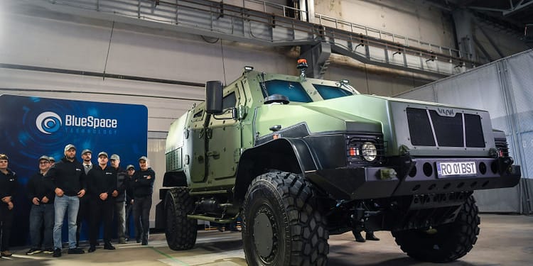 FOTO Cum arată primul vehicul blindat fabricat 100% în România, la standardele NATO pentru protecție balistică